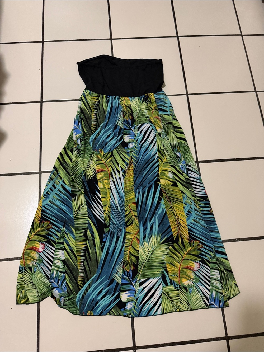 Strapless Tropical Leaf Maxi Dress - Black & Green - Picture 3 of 5